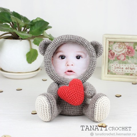 Мастер-класс по созданию Фоторамки крючком Влюбленный Мишка (Татьяна Кучеровская)