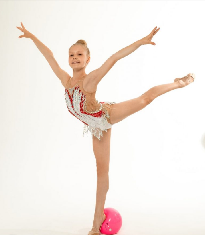 [Protasova Rhythmic School] Повороты с ногой на 90° (Марина Протасова)