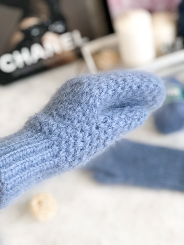 Варежки крючком Fluffy (nadin.knit)