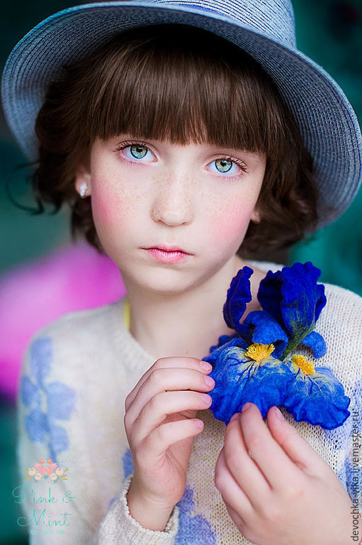 Видео мастер-класс по валянию из шерсти "Ирис"  (Виктория Козырь)