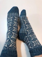 [Вяжи.ру] Жаккардовые носки спицами Stille Zeit 1