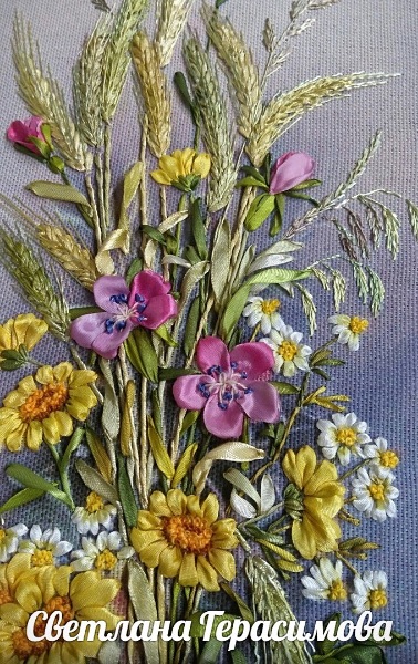 Вышивка лентами "Полевая герань с ромашками" (Светлана Герасимова)